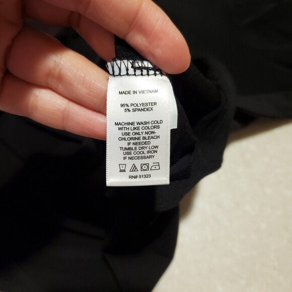 CeCe Women's Puffed Sleeve Knit Top Black Size 1X - Picture 8 of 9